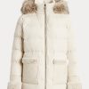 Abrigos de plumón con ribete de piel sintética Ralph Lauren para mujer en color crema Abrigos de plumón con ribete de piel sintética Ralph Lauren para mujer en color crema