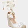 Alpargatas Ralph Lauren de piel napa con ojales y diseño paislee para mujer en color blanco Alpargatas Ralph Lauren de piel napa con ojales y diseño paislee para mujer en color blanco