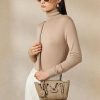 Bolso Ralph Lauren Ricky 18 de ante de becerro suave para mujer en color miel pálido Bolso Ralph Lauren Ricky 18 de ante de becerro suave para mujer en color miel pálido