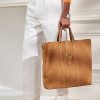 Bolsos tote Ralph Lauren Welington de ante de becerro para hombre en color caqui Bolsos tote Ralph Lauren Welington de ante de becerro para hombre en color caqui