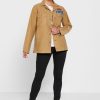 Camisas de botones con detalle de bolsillo de Ralph Lauren para mujer en color caqui