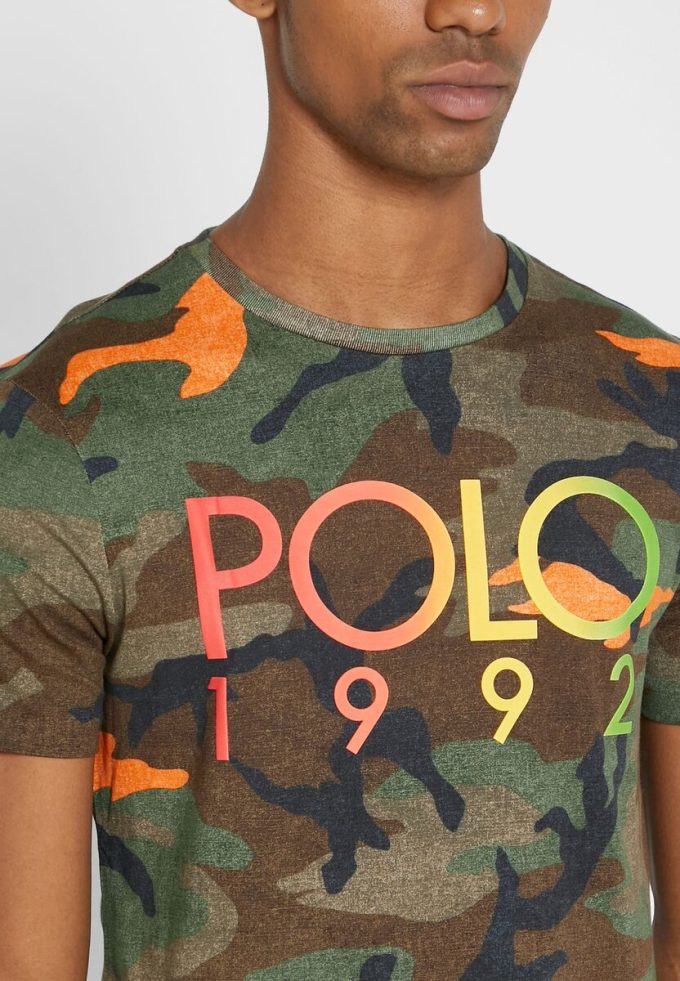 Camisetas de cuello redondo con estampado de camuflaje multicolor de Ralph Lauren para hombre Camisetas de cuello redondo con estampado de camuflaje multicolor de Ralph Lauren para hombre