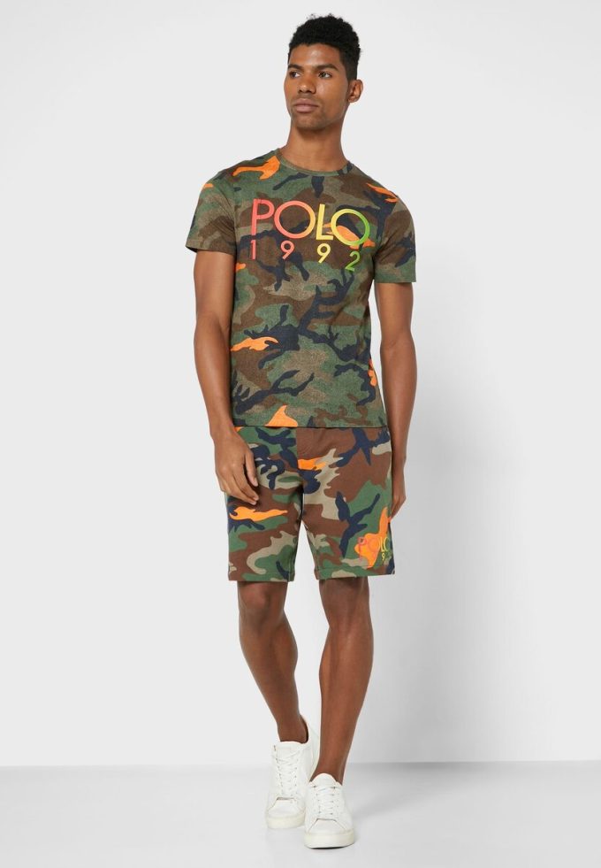 Camisetas de cuello redondo con estampado de camuflaje multicolor de Ralph Lauren para hombre Camisetas de cuello redondo con estampado de camuflaje multicolor de Ralph Lauren para hombre
