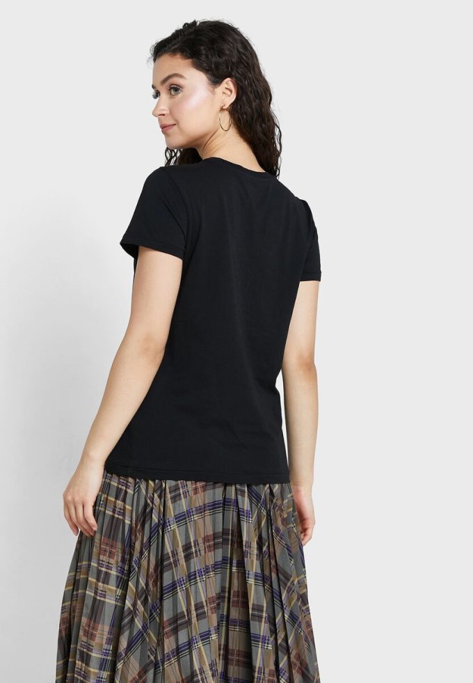 Camisetas negras de cuello redondo con logotipo de Ralph Lauren para mujer Camisetas negras de cuello redondo con logotipo de Ralph Lauren para mujer