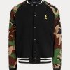Chaquetas de béisbol de polar con mangas de camuflaje multicolor de Ralph Lauren para hombre Chaquetas de béisbol de polar con mangas de camuflaje multicolor de Ralph Lauren para hombre