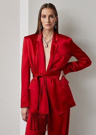 Chaquetas de satén con cinturón Ralph Lauren Quinton para mujer en color rojo Chaquetas de satén con cinturón Ralph Lauren Quinton para mujer en color rojo