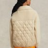 Chaquetas híbridas Ralph Lauren de pelo alto y paneles antidesgarro en beige para mujer Chaquetas híbridas Ralph Lauren de pelo alto y paneles antidesgarro en beige para mujer
