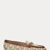 Mocasines Ralph Lauren Averi II con monograma en jacquard para mujer en color marrón Mocasines Ralph Lauren Averi II con monograma en jacquard para mujer en color marrón