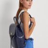 Mochilas medianas Winny de cuero repujado Ralph Lauren para mujer en color azul marino refinado Mochilas medianas Winny de cuero repujado Ralph Lauren para mujer en color azul marino refinado