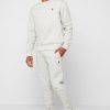 Pantalones deportivos con puños esenciales Ralph Lauren grises para hombre Pantalones deportivos con puños esenciales Ralph Lauren grises para hombre