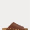 Sandalias Ralph Lauren de piel de becerro con remaches marrones para mujer Sandalias Ralph Lauren de piel de becerro con remaches marrones para mujer