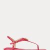 Sandalias Ralph Lauren Ellington de piel con relieve para mujer en color fucsia Sandalias Ralph Lauren Ellington de piel con relieve para mujer en color fucsia