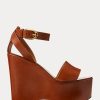 Sandalias Ralph Lauren Zadie de piel de becerro bruñida para mujer en color marrón Sandalias Ralph Lauren Zadie de piel de becerro bruñida para mujer en color marrón