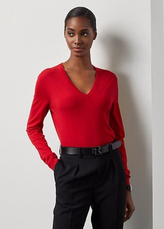 Suéteres Ralph Lauren de lana de manga larga y cuello en V para mujer en color rojo Suéteres Ralph Lauren de lana de manga larga y cuello en V para mujer en color rojo