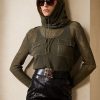 Suéteres Ralph Lauren de malla de seda y lino con cuello alzado para mujer en color oliva Suéteres Ralph Lauren de malla de seda y lino con cuello alzado para mujer en color oliva
