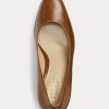 Tacones Ralph Lauren Camila de piel bruñida color marrón para mujer Tacones Ralph Lauren Camila de piel bruñida color marrón para mujer