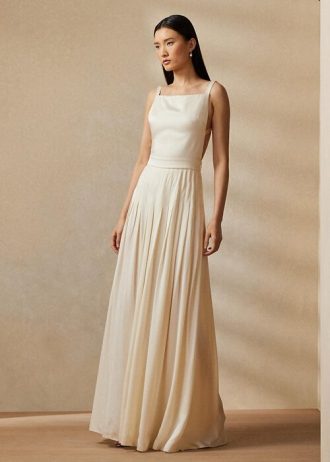 Vestido de noche Ralph Lauren Talbert de satén con espalda de crepé para mujer en color crema Vestido de noche Ralph Lauren Talbert de satén con espalda de crepé para mujer en color crema
