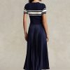 Vestido plisado híbrido Ralph Lauren para mujer en azul marino Vestido plisado híbrido Ralph Lauren para mujer en azul marino