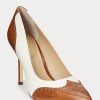 Zapatos de tacón Ralph Lauren Lynden de napa y piel bruñida en beige y blanco para mujer Zapatos de tacón Ralph Lauren Lynden de napa y piel bruñida en beige y blanco para mujer